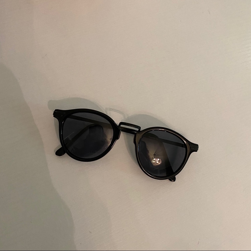 Plain Black Sunglasses